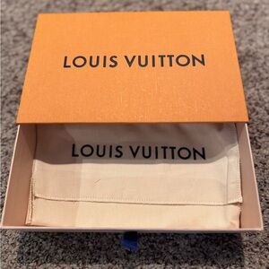 Louis Vuitton Sarah Wallet with Orange Box and  Dust Bag